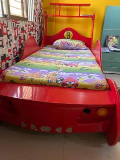 kids bed in New condition.