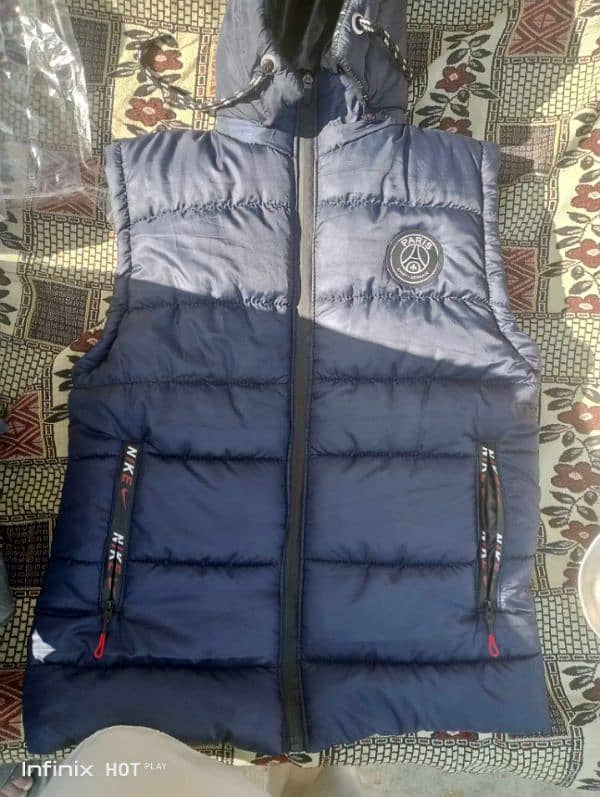 Men's Stitched Parachute Quilted Plain Sleeveless Jacket 4