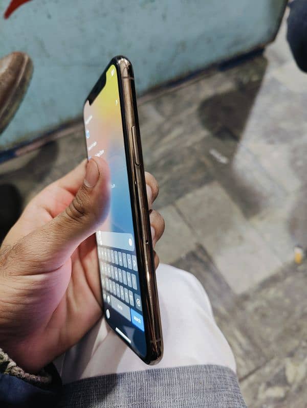 iphone 11pro 64gb dual pta 4