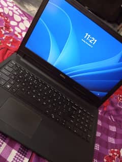 Dell Laptop for sale (Best for Designers)