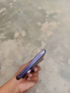 V40 purple colour ios 15.   for sale