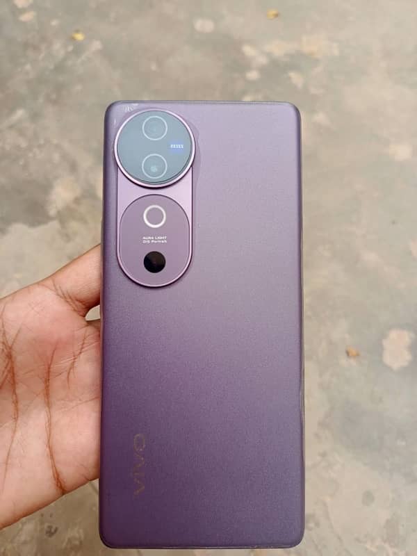 V40 purple colour ios 15.   for sale 3