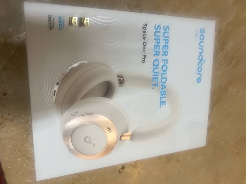 Anker SoundCore Space One Pro 0