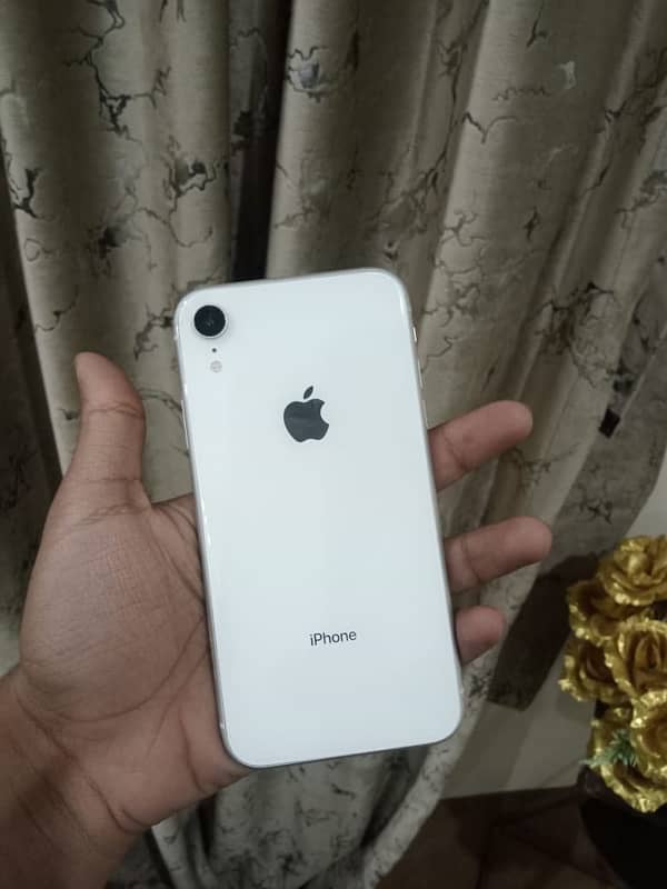 iphone xr factory unlocked 0