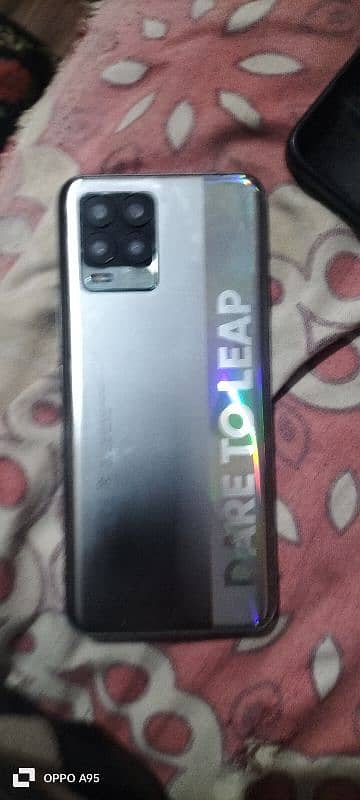 realme 8 box and mobile 7