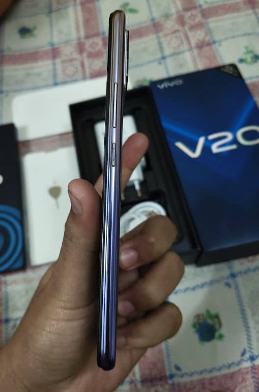 Vivo V20 8/128gb With Complete Box 2