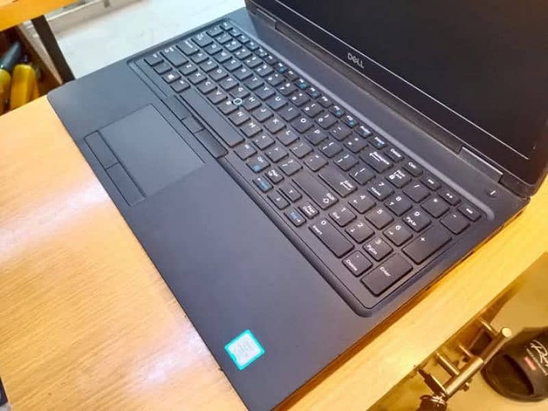 DELL LATITUDE 5580 COREi5 6TH GEN 3