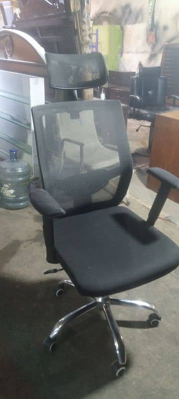 exitiv office chair 0