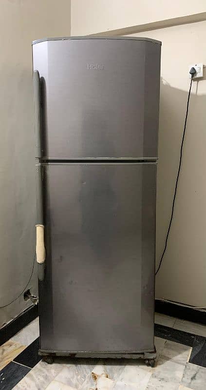 Selling jumbo fridge in 45000 0