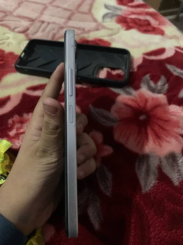 redmi 12 10by9.5  condition 2