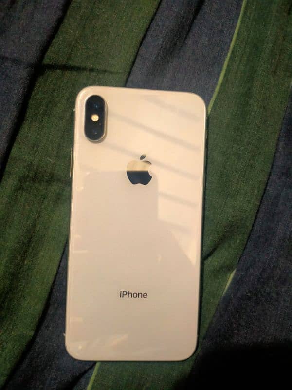 IPHONE X WHITE COLOUR 256 GB TOTAL OKAY 0