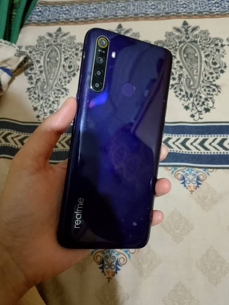 realme 5 withbox 10/9 condition 1