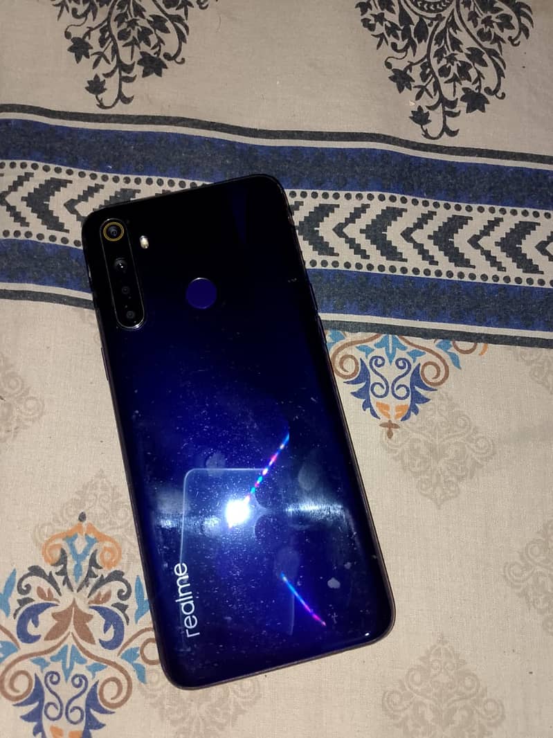 realme 5 withbox 10/9 condition 3