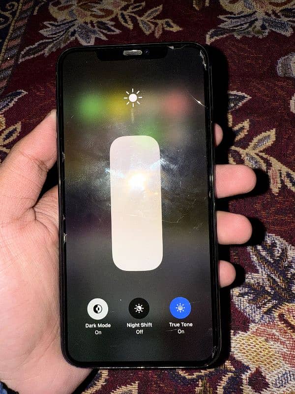 IPHONE 11 PRO MAX 256GB 5