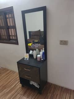 dressing table