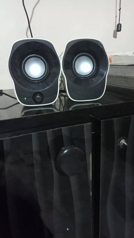 speaker 0