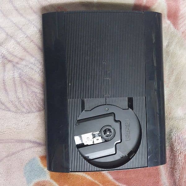 playstation 3 ultra slim 1