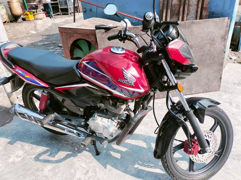 Honda CB 125F 2022 4