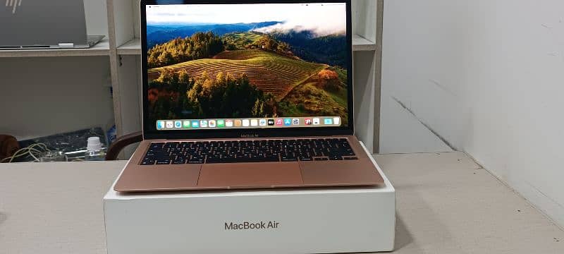 Apple Macbook Air M1 2020 13" Rose gold Complete box charger 0