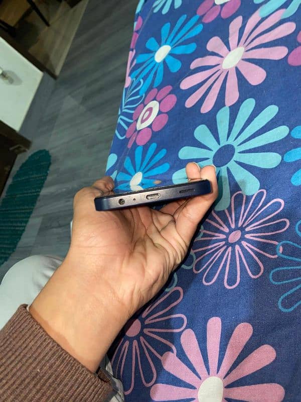 SAMSUNG A15 8GB. 256GB BLACK BLUE 4