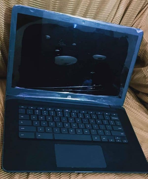 Hp Chromebook Touch screen 8Gb ram for sale 0