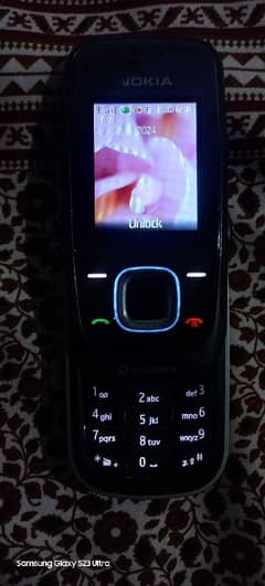 Nokia 2680-2 Flip