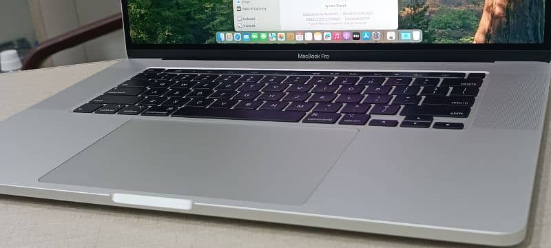 Apple Macbook pro 2019 16" Ci7 32Gb Ram 512Gb 16