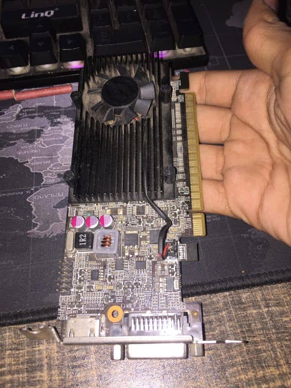 Nvidia GT 610 2gb DDR3 graphics card 0