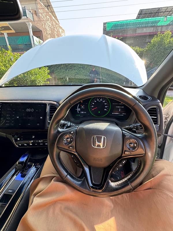 Honda Vezel 2017 14