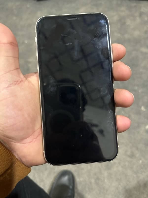 iPhone 11 64gb pta approved 2