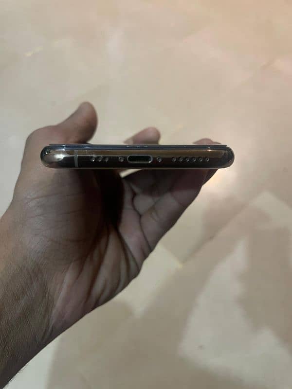 Iphone Xs 512GB Non PTA 10by9.5 Condition 4