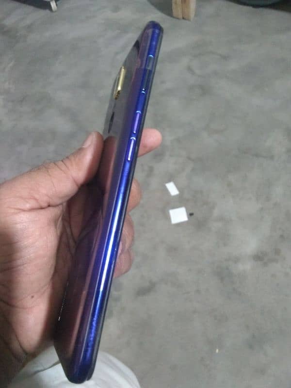 oppo f11 pta aproved 4/64 4