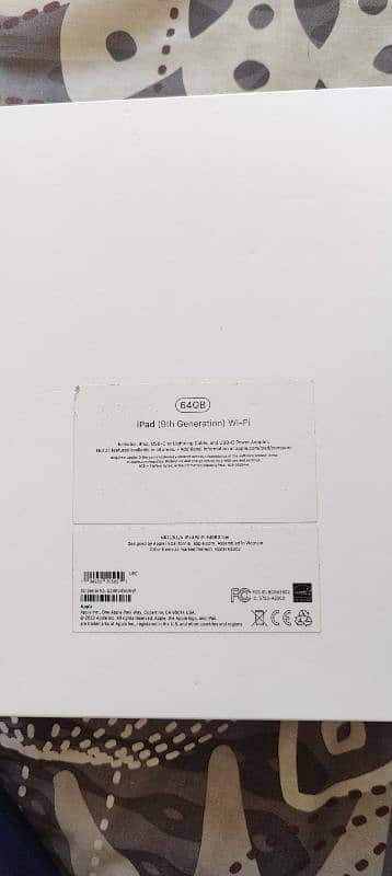 Ipad 9th generation with box 7