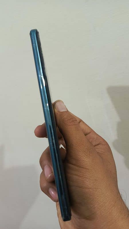 Vivo v30 5G 12+12GB Ram 256GB Rom 9