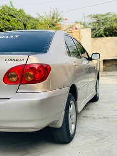 Toyota Corolla SE saloon 2003