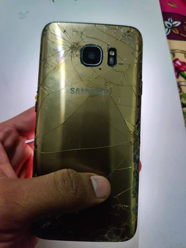 Samsung Galaxy S7 edge urgent sale 9