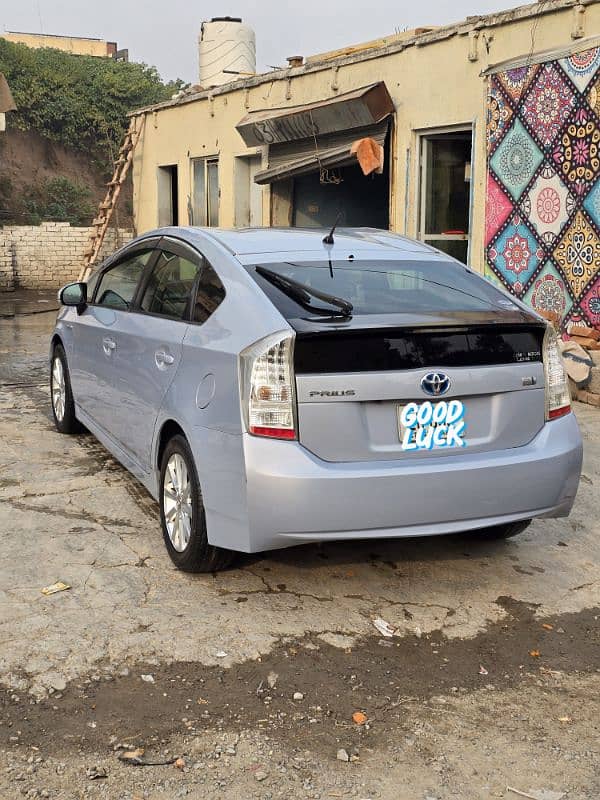 Toyota Prius 2011 5