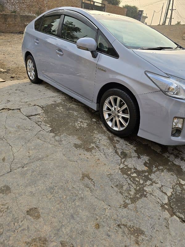 Toyota Prius 2011 11