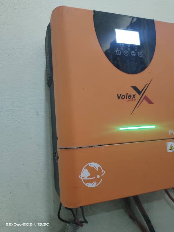 Solar Inverter volex pv2200 2