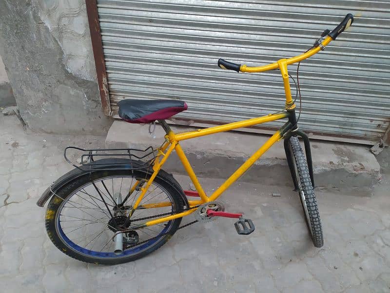 cycle second hand tayar ki hoii hai 0