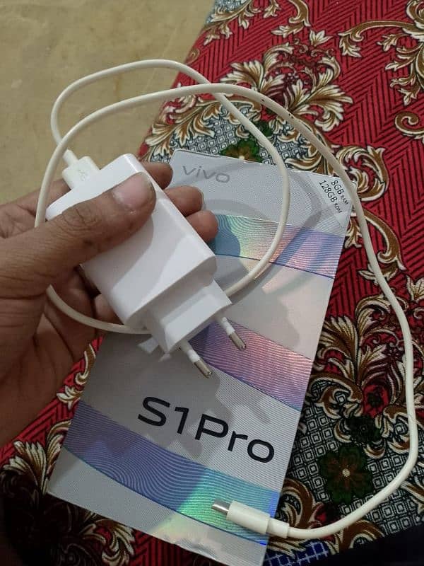 Vivo S1 pro complete saman 100 genuine sealed mobile 5