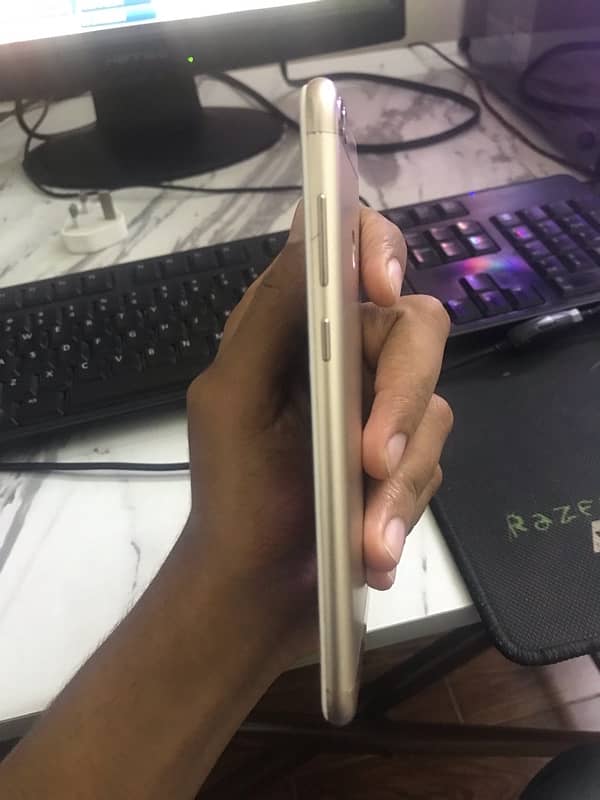 huawei P Smart | 4Gb | 128Gb | PTA Approved | 10by10 Condition 4