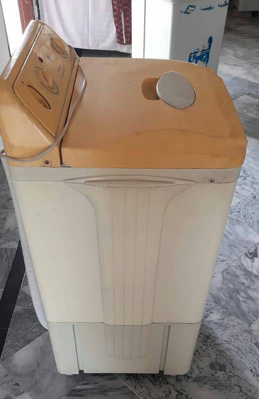 0311/4276-690 LARGE WASHING MACHINE EXCELLENT CONDITION FOR SALE 3