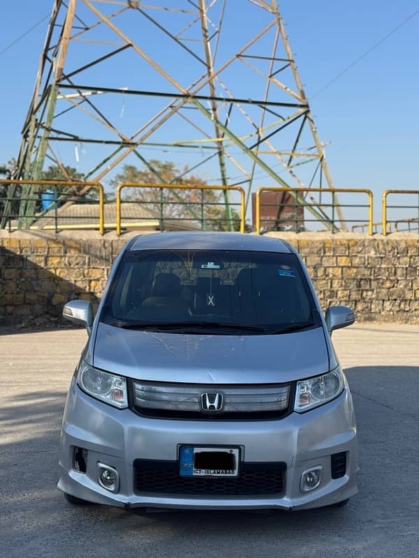 Honda Freed/spike 12 model 17 import isb reg total genuine urgent sale 1