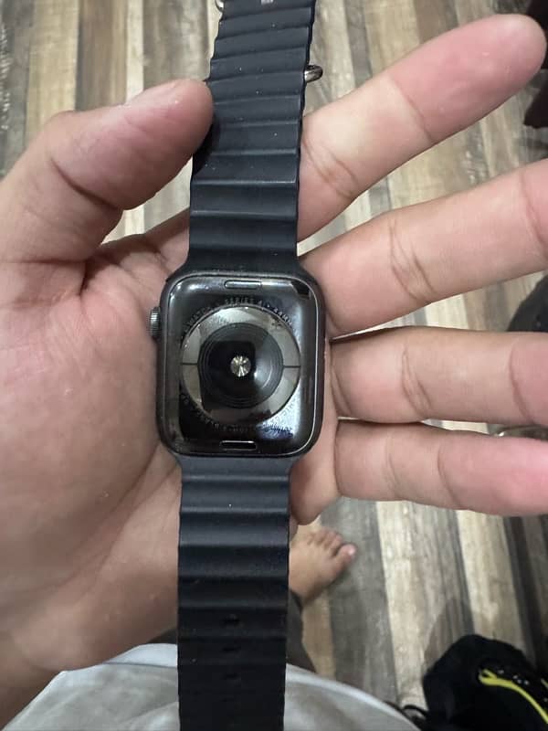 apple watch series 4 44mm 1