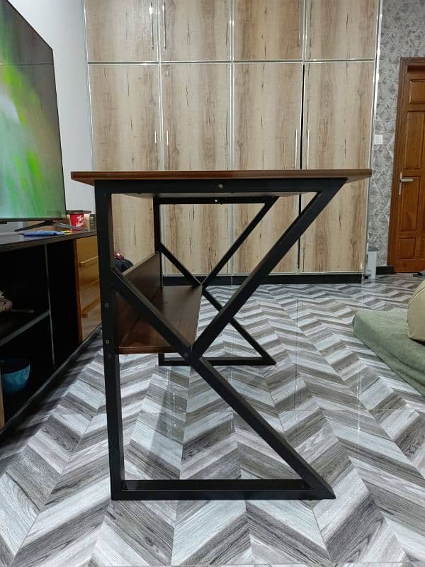 DIY Computer Table 3