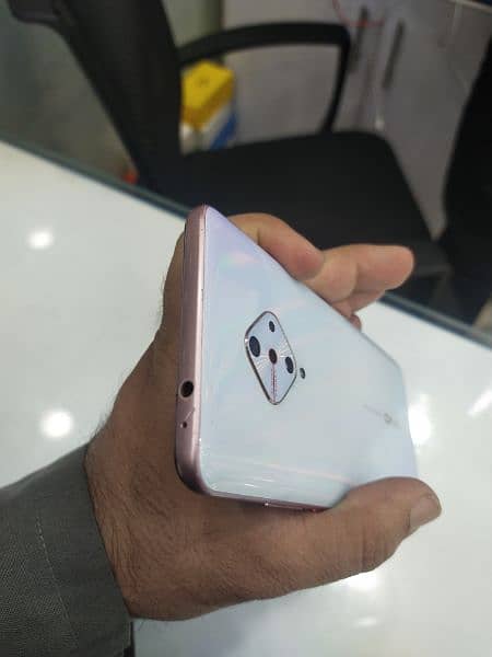 VIVO S1PRO ( 8+4=12GB RAM 4