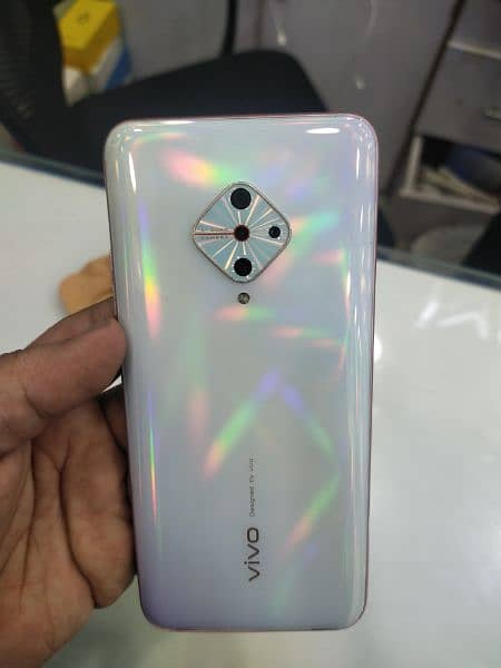 VIVO S1PRO ( 8+4=12GB RAM 5