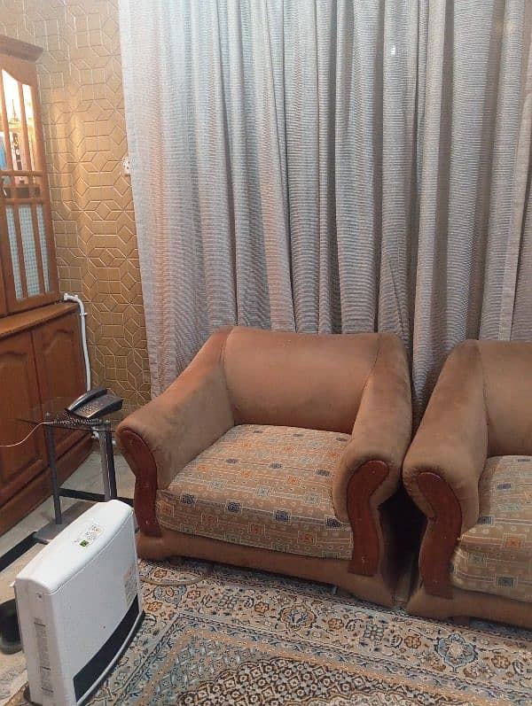 Seven seater sofa set for sale, price is negotiable 1