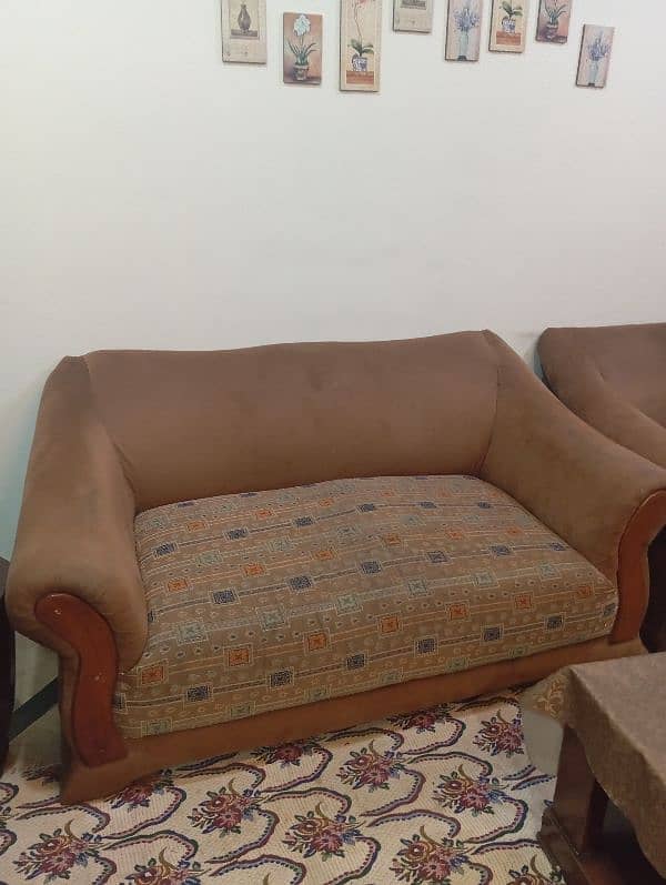 Seven seater sofa set for sale, price is negotiable 2